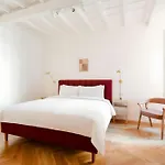 Sonder By Marriott Bonvoy Palazzo Taverna Piazza Navona