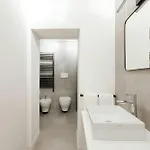 Sonder By Marriott Bonvoy Palazzo Taverna Piazza Navona شقة فندقية