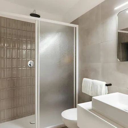 Sonder By Marriott Bonvoy Palazzo Taverna Piazza Navona Hotel apartamentowy Rzym