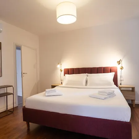 Palazzo Taverna 3*