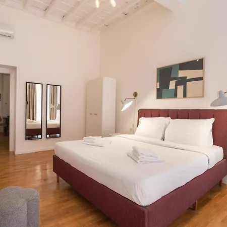 Palazzo Taverna Aparthotel 3*